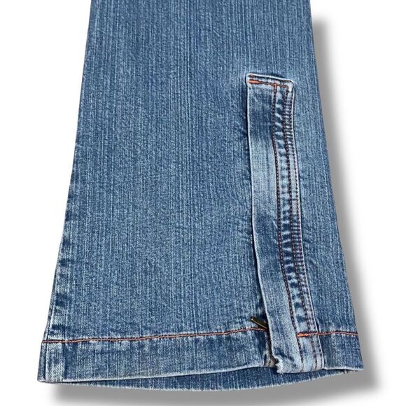 Vigoss Medium Wash Vintage Flared Zippered Bottom Jeans - Picture 3 of 12